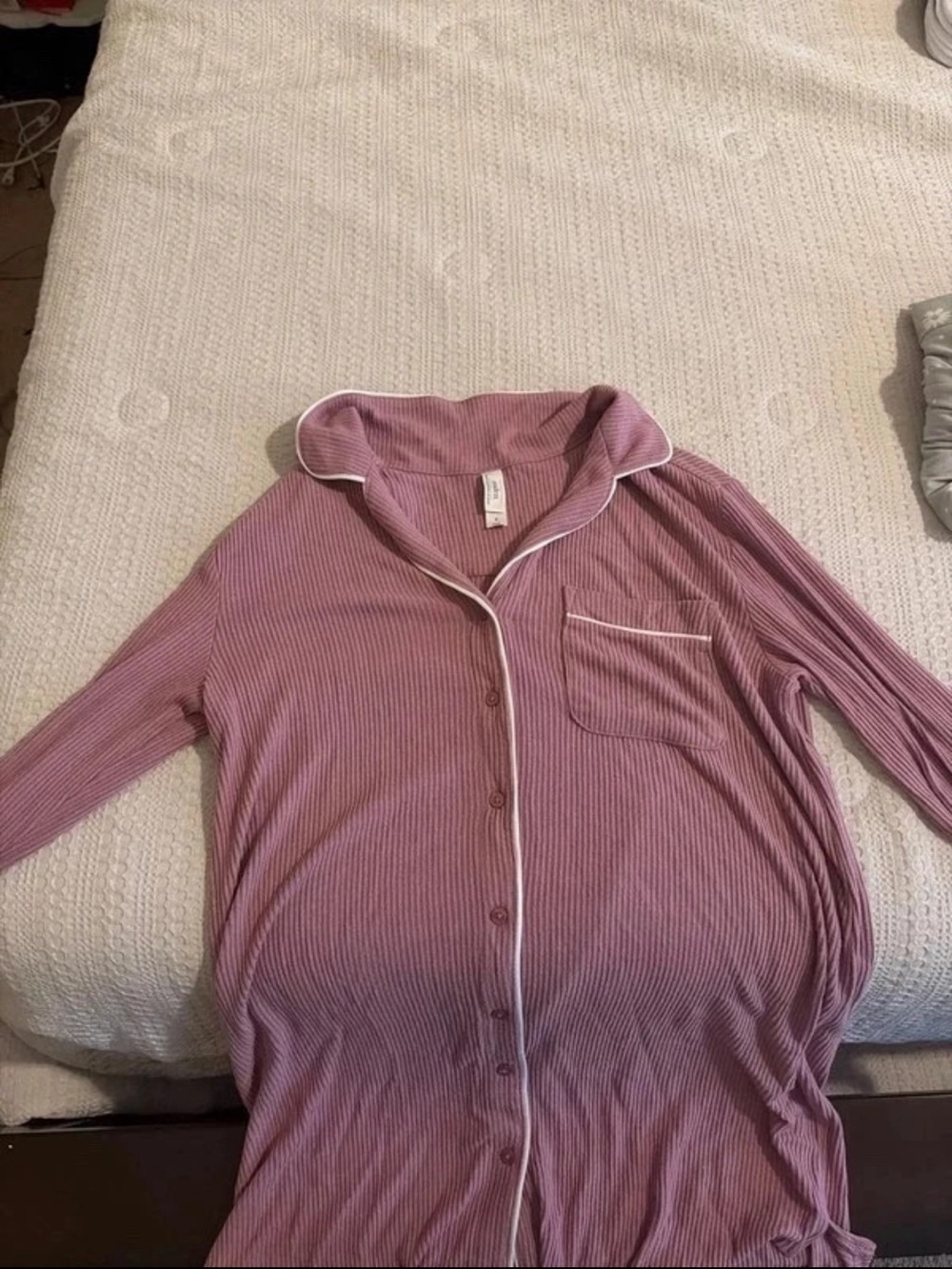 Auden Mauve Ribbed Button-Front Pajama Top with White Piping